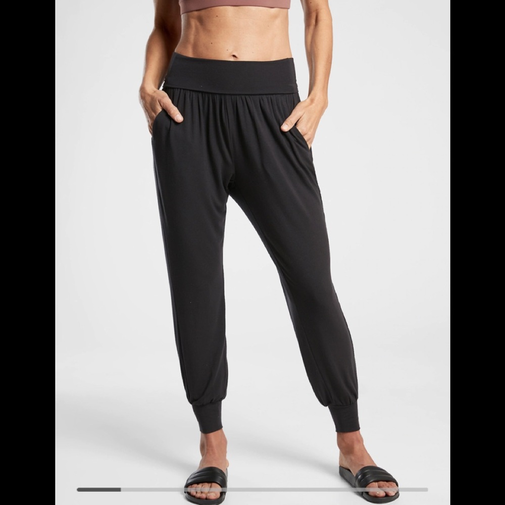 Studio Jogger
